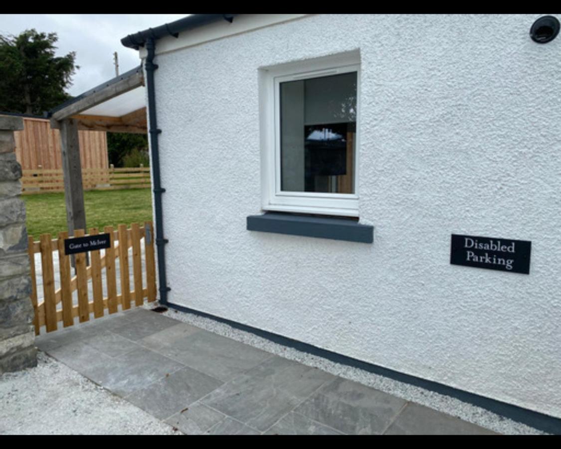 House Of Juniper - Luxury Accessible Apartment Broadford  Exterior photo